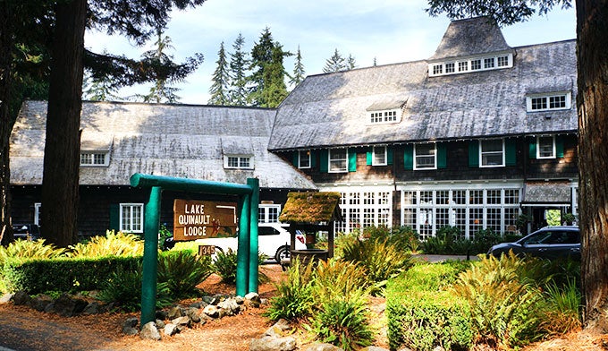OL-LakeQuinaultLodge_Gloria_680 Lake Quinault Lodge. Photo by Gloria Wadzinski