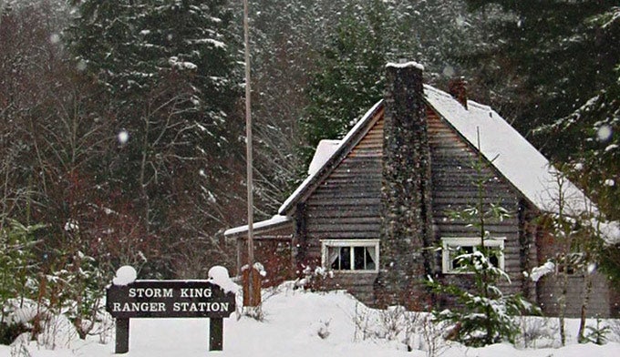 OL-Storm-King-Ranger-Station_PD_680 Storm King Ranger Station in Olympic National Park