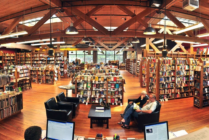Seattle-ElliottBayBooks-interior-pano_WikiJoeMabel_700 Elliott Bay Book Co. in Seattle
